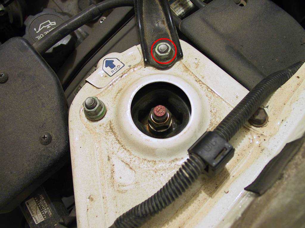 Index of /MR2/HowTo/Engine_Upgrade/Removal/Images/White_MR2